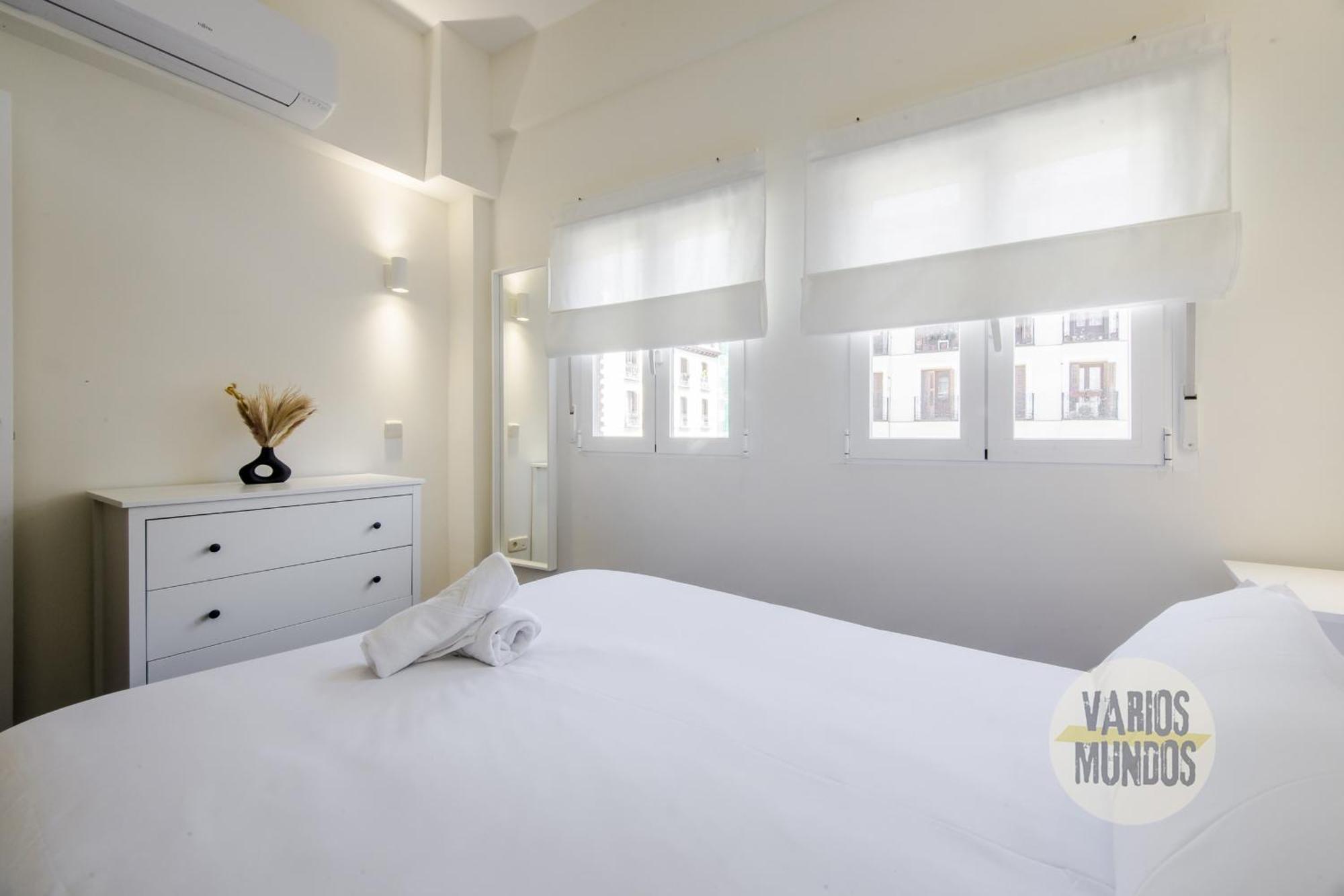 Confortable Apt Para 3 Pax A 1 Min De Gran Via Мадрид Экстерьер фото